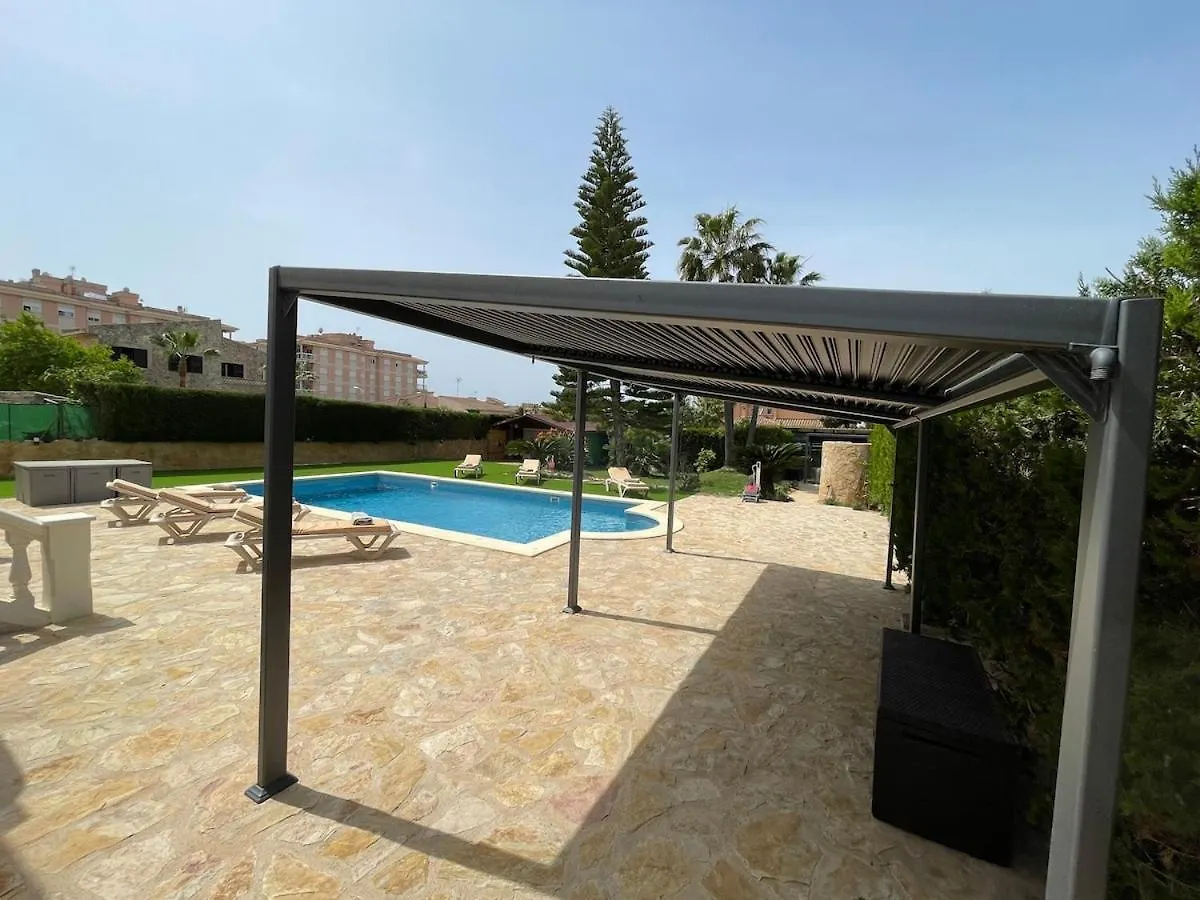 Schoenes Ferienhaus Caesar Mit Grossem Pool Und Garten Urbanicacion ses palmeres 0*,